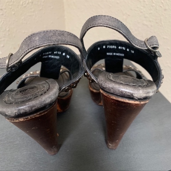 Frye embellished sandal block heels - Picture 6 of 6